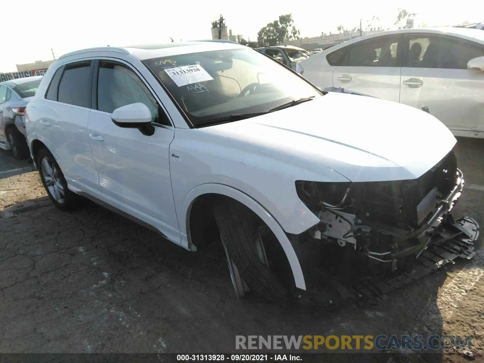 1 Photograph of a damaged car WA1DECF34L1048597 AUDI Q3 2020