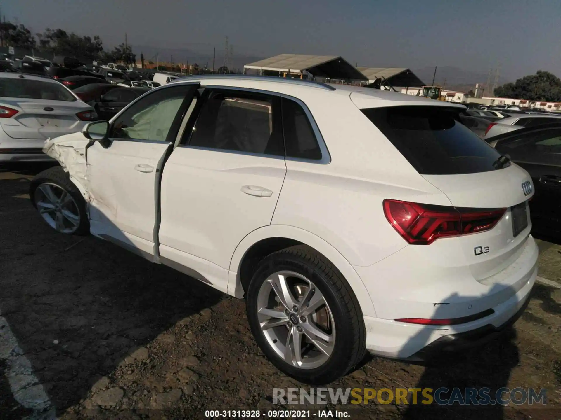 3 Фотография поврежденного автомобиля WA1DECF34L1048597 AUDI Q3 2020