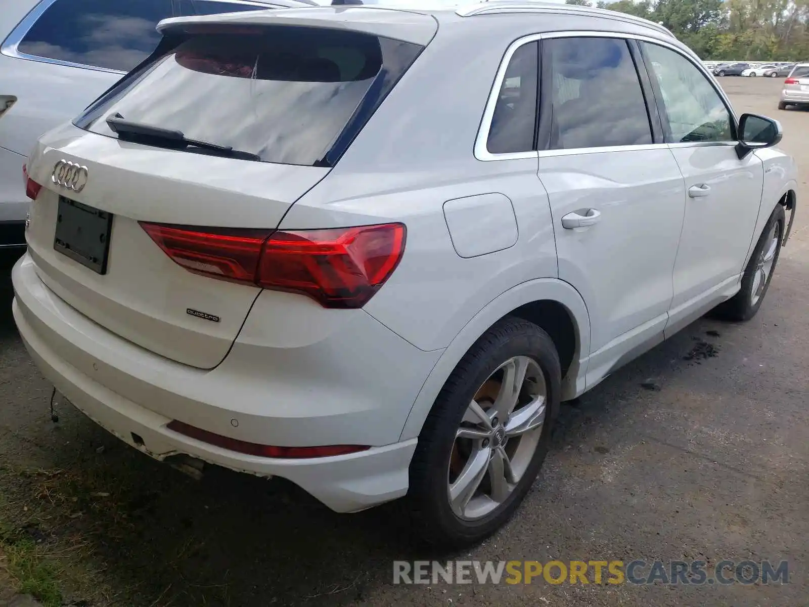 4 Photograph of a damaged car WA1DECF34L1057414 AUDI Q3 2020