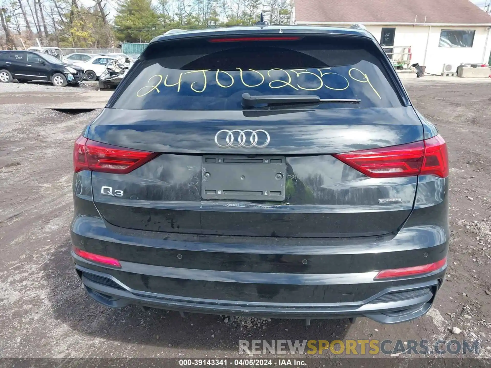 16 Photograph of a damaged car WA1DECF34L1112170 AUDI Q3 2020