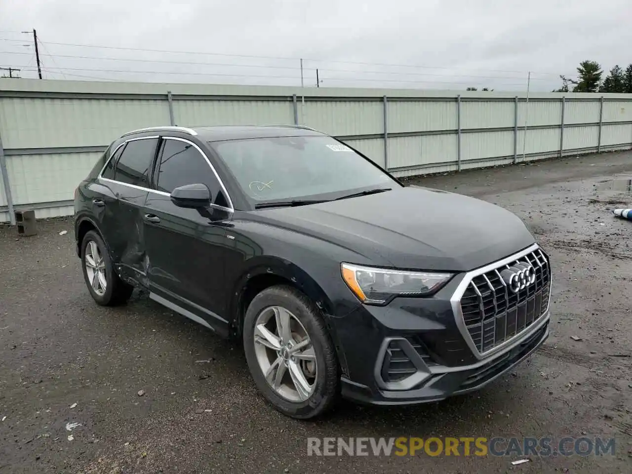 1 Photograph of a damaged car WA1DECF35L1034594 AUDI Q3 2020