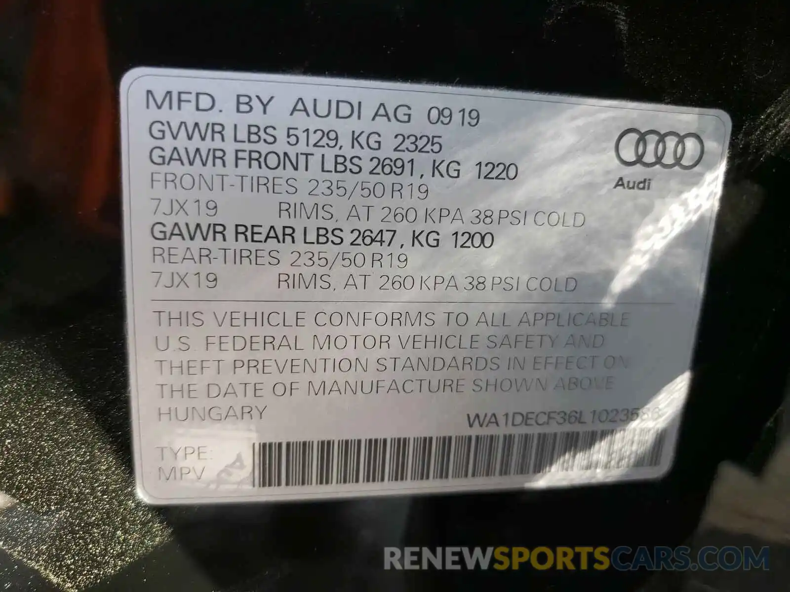 10 Photograph of a damaged car WA1DECF36L1023586 AUDI Q3 2020