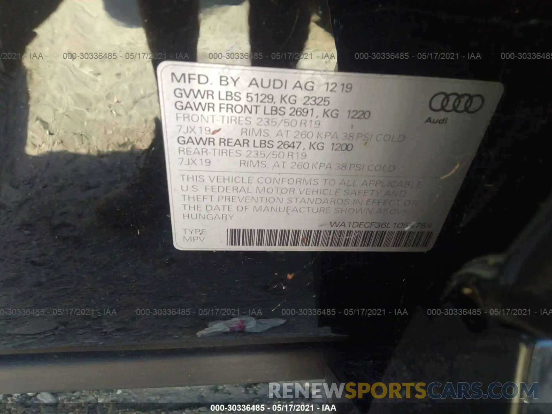 9 Photograph of a damaged car WA1DECF36L1053784 AUDI Q3 2020