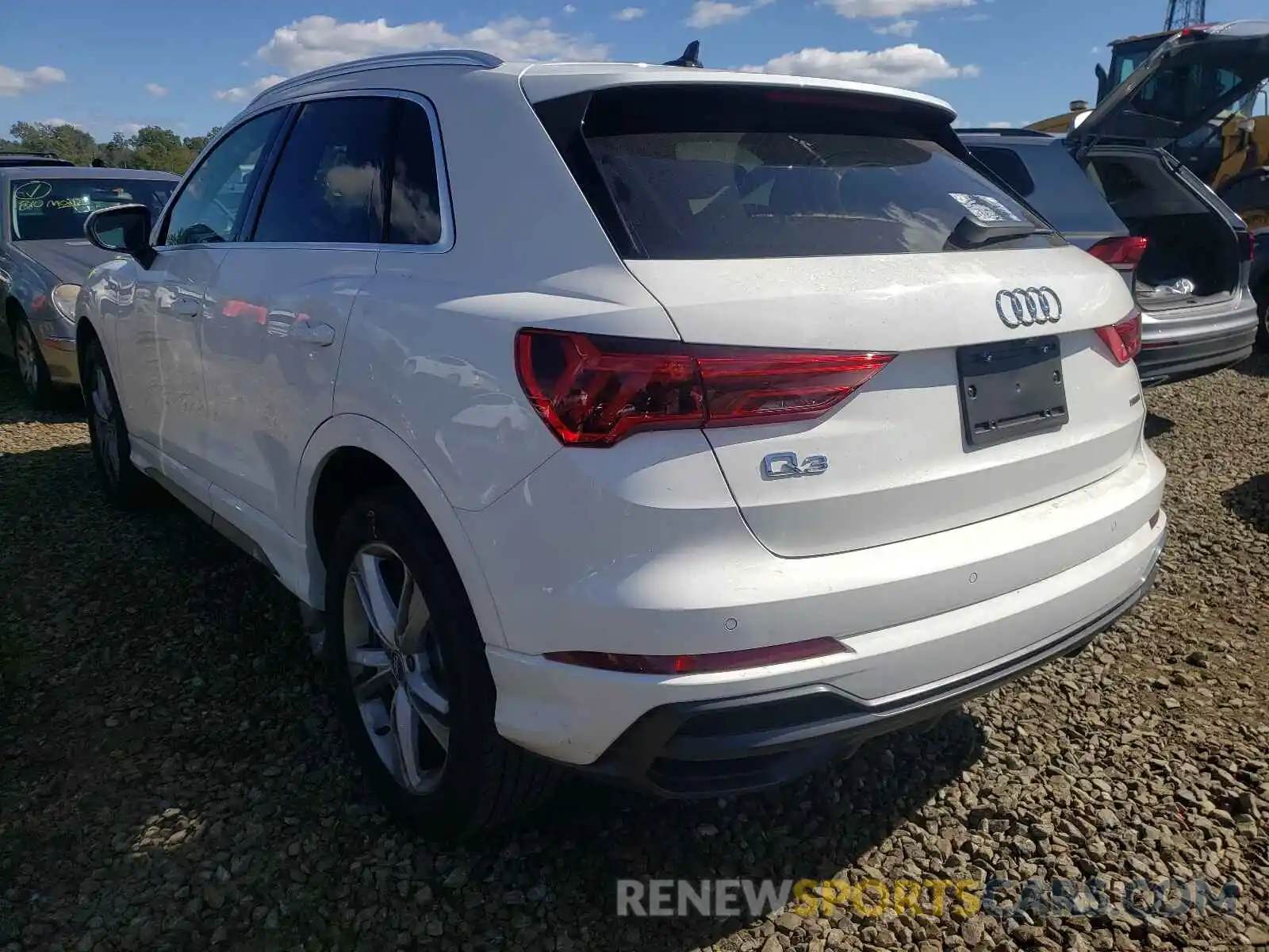 3 Photograph of a damaged car WA1DECF36L1061156 AUDI Q3 2020