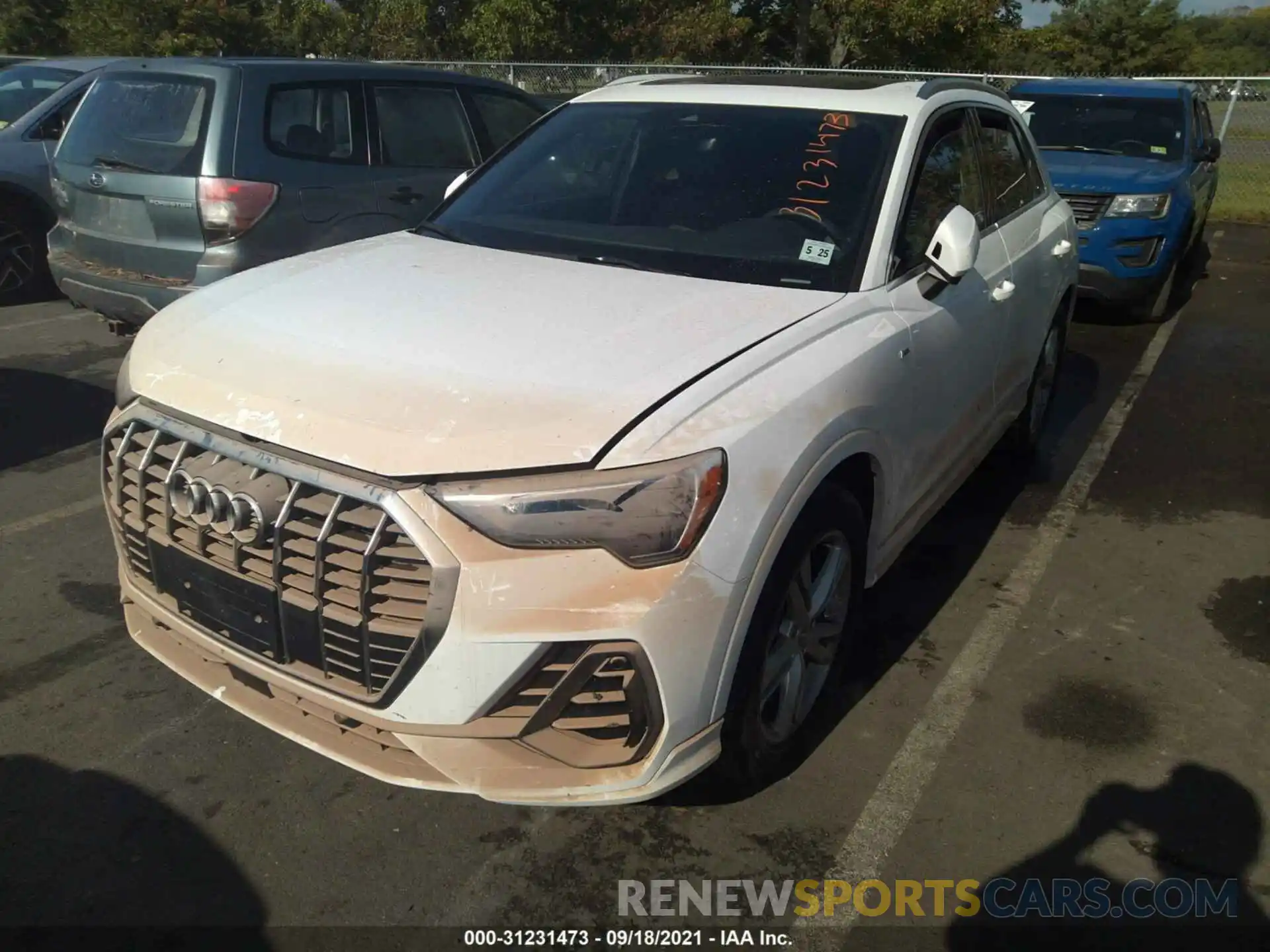 2 Photograph of a damaged car WA1DECF36L1079298 AUDI Q3 2020