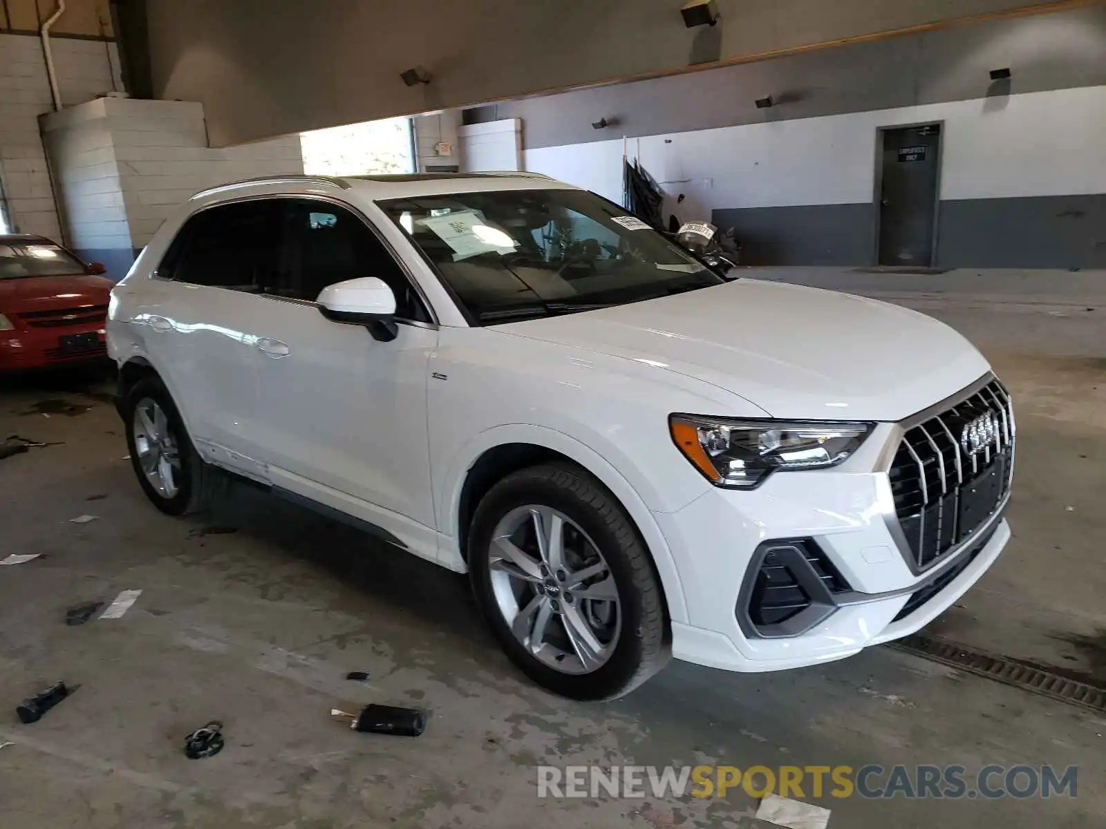 1 Photograph of a damaged car WA1DECF36L1103583 AUDI Q3 2020