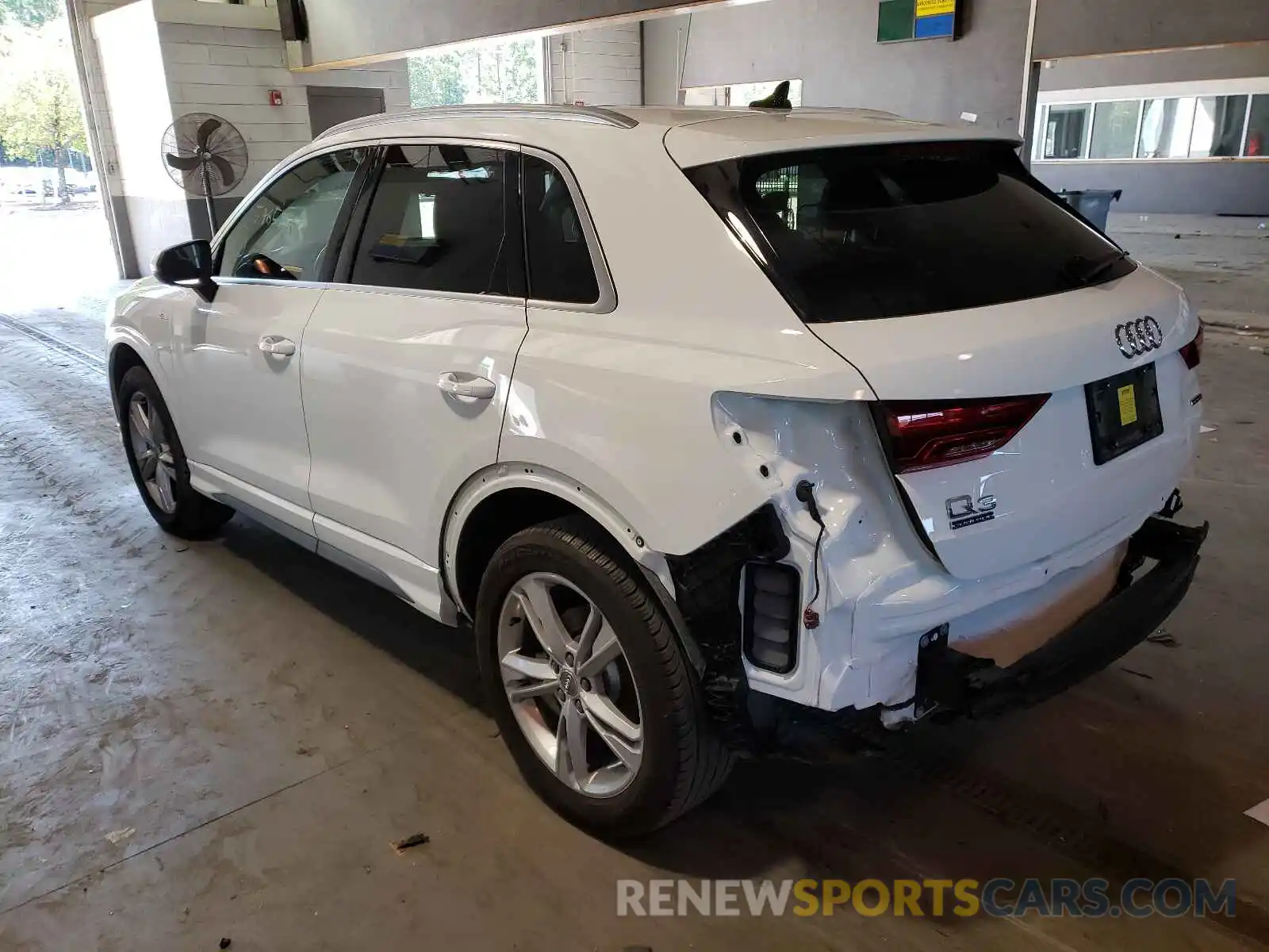 3 Photograph of a damaged car WA1DECF36L1103583 AUDI Q3 2020