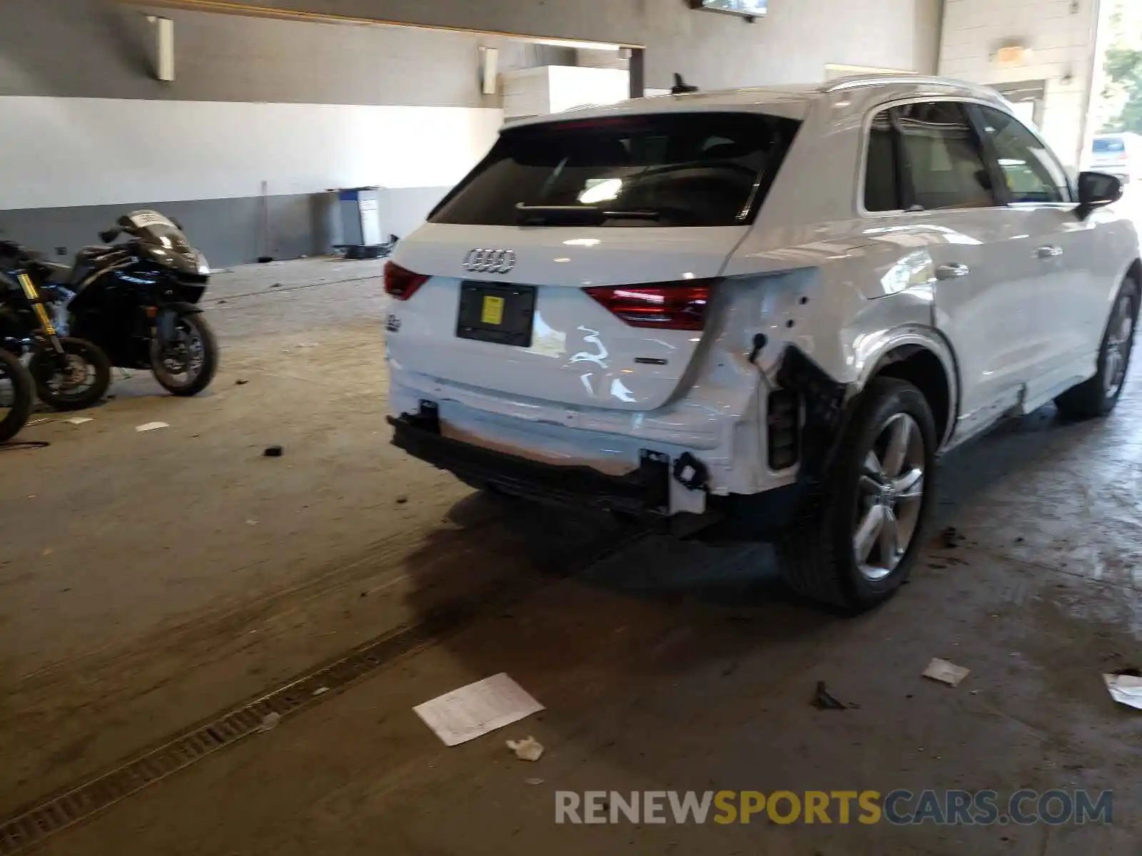 9 Photograph of a damaged car WA1DECF36L1103583 AUDI Q3 2020