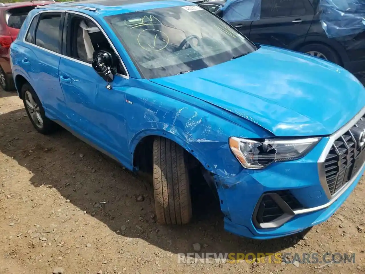 9 Photograph of a damaged car WA1DECF37L1035472 AUDI Q3 2020