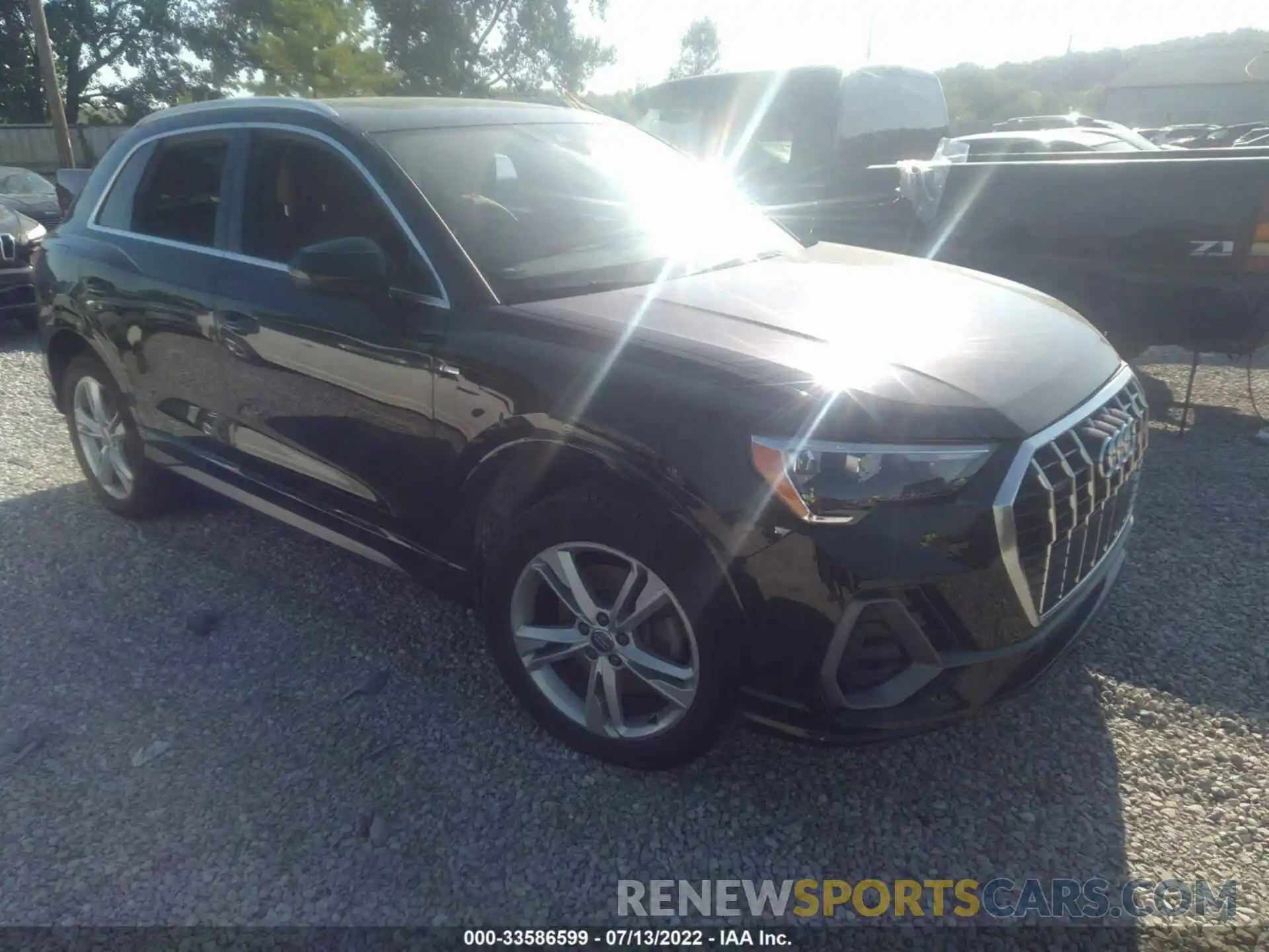 1 Photograph of a damaged car WA1DECF37L1105553 AUDI Q3 2020