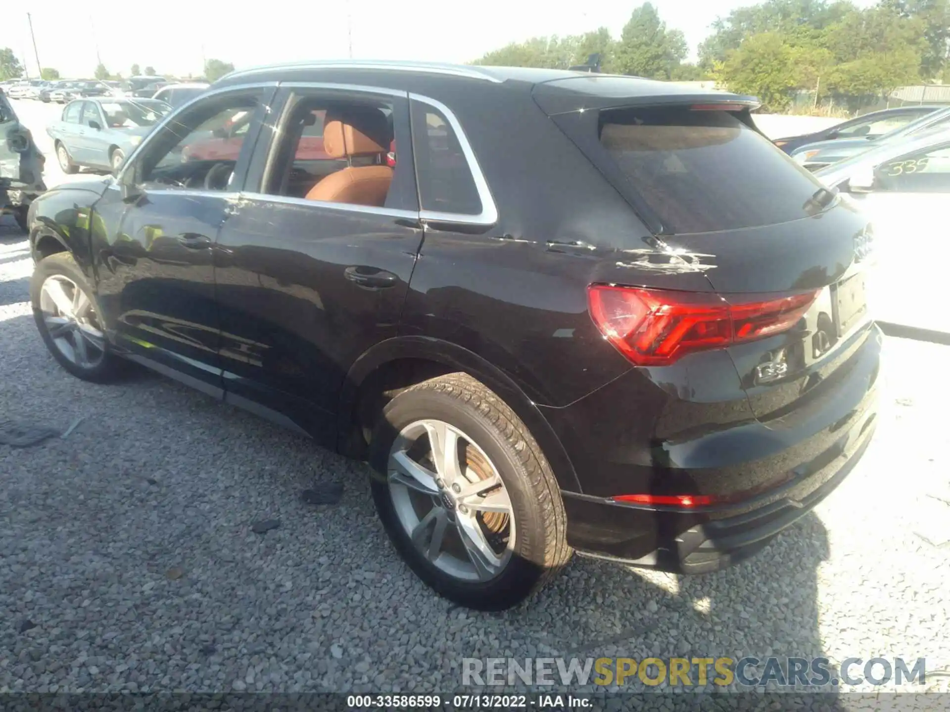 3 Photograph of a damaged car WA1DECF37L1105553 AUDI Q3 2020