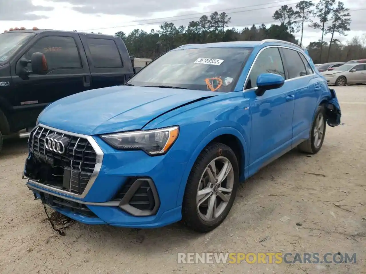 2 Photograph of a damaged car WA1DECF38L1043337 AUDI Q3 2020