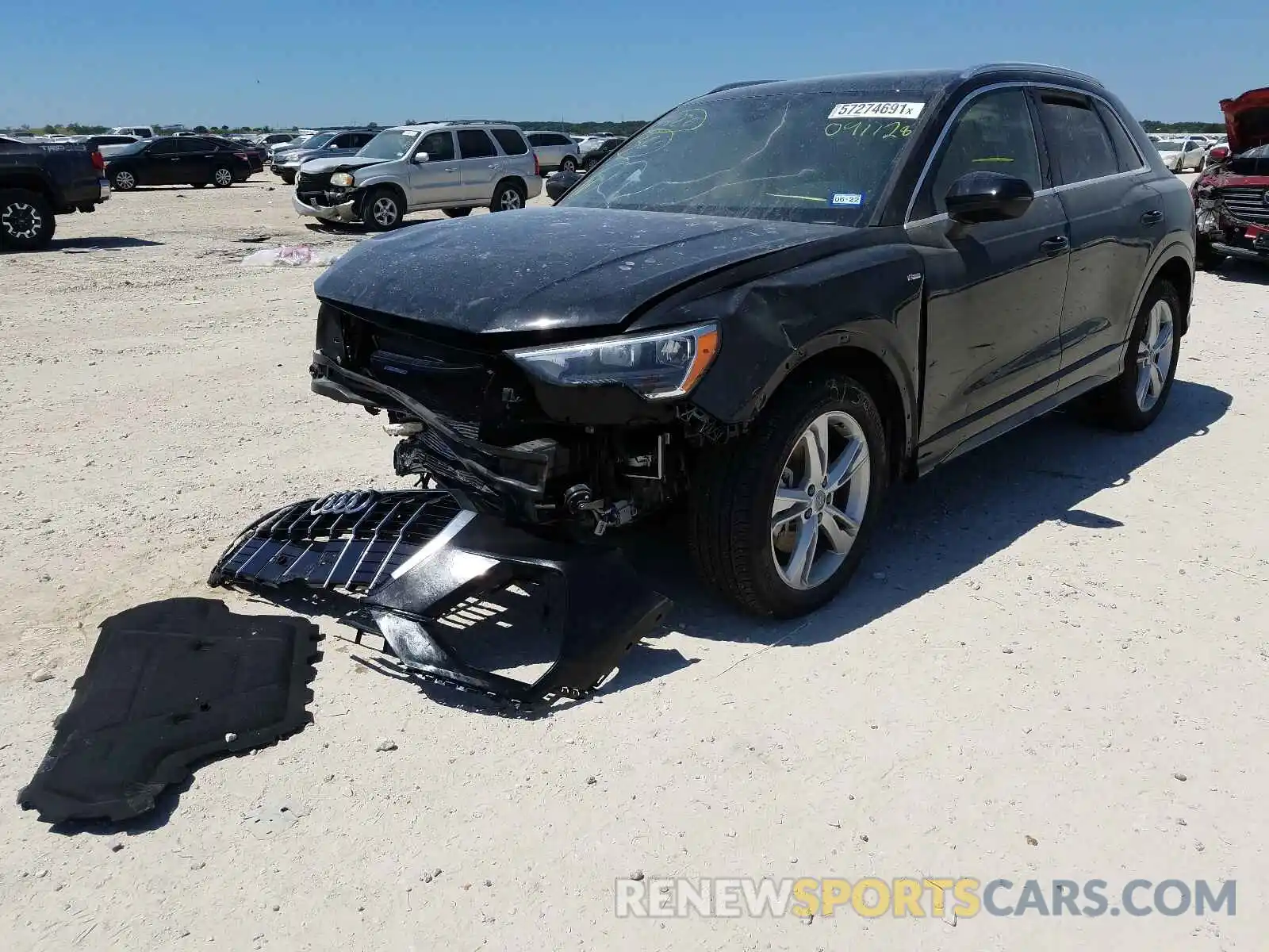 2 Photograph of a damaged car WA1DECF38L1091128 AUDI Q3 2020