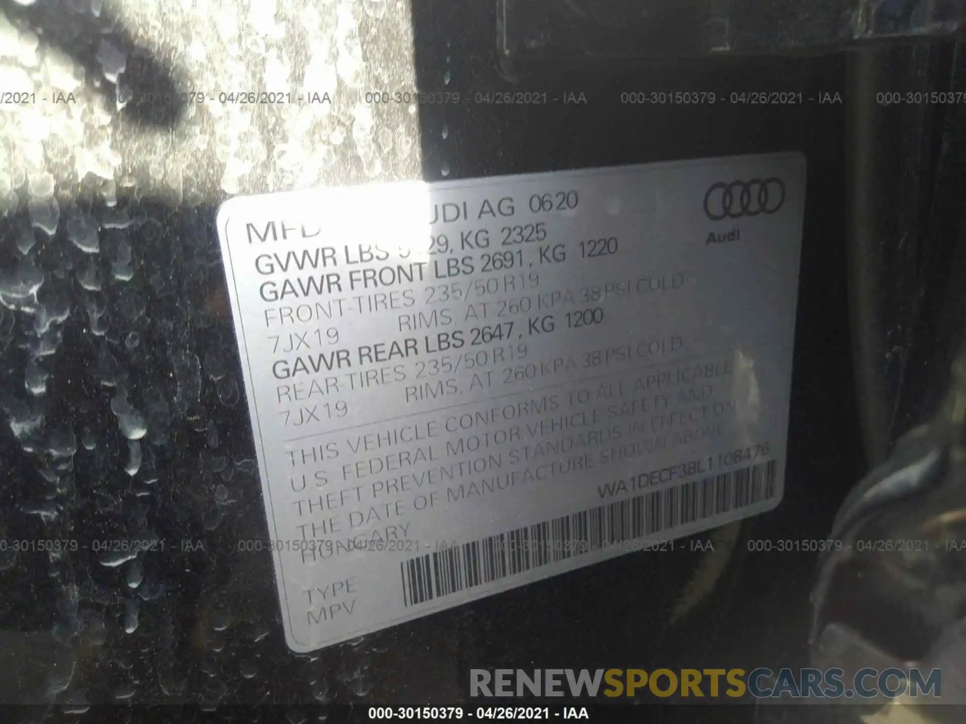 9 Photograph of a damaged car WA1DECF38L1108476 AUDI Q3 2020