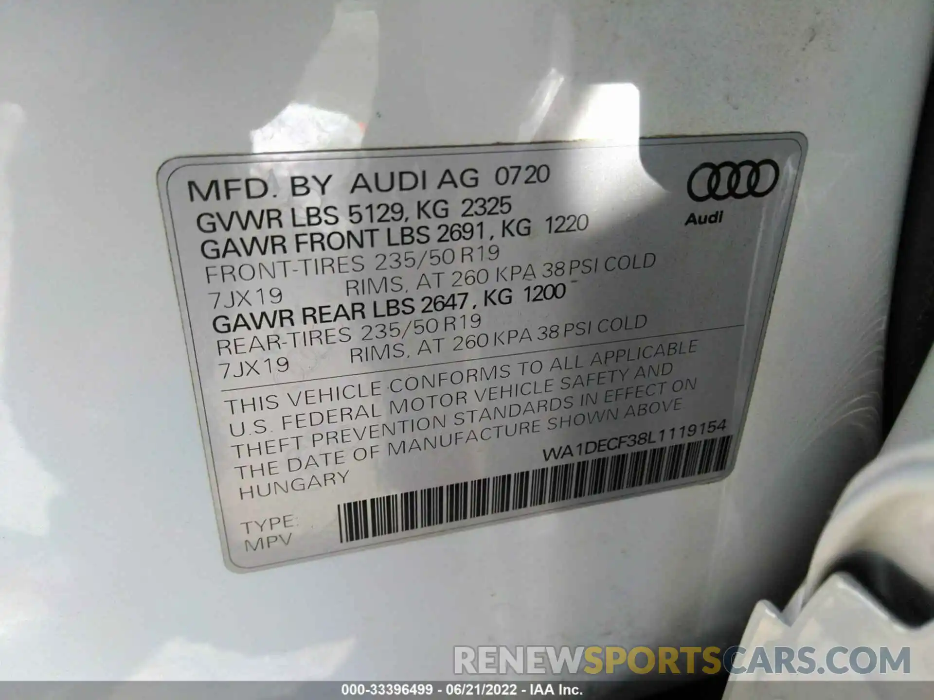 9 Photograph of a damaged car WA1DECF38L1119154 AUDI Q3 2020