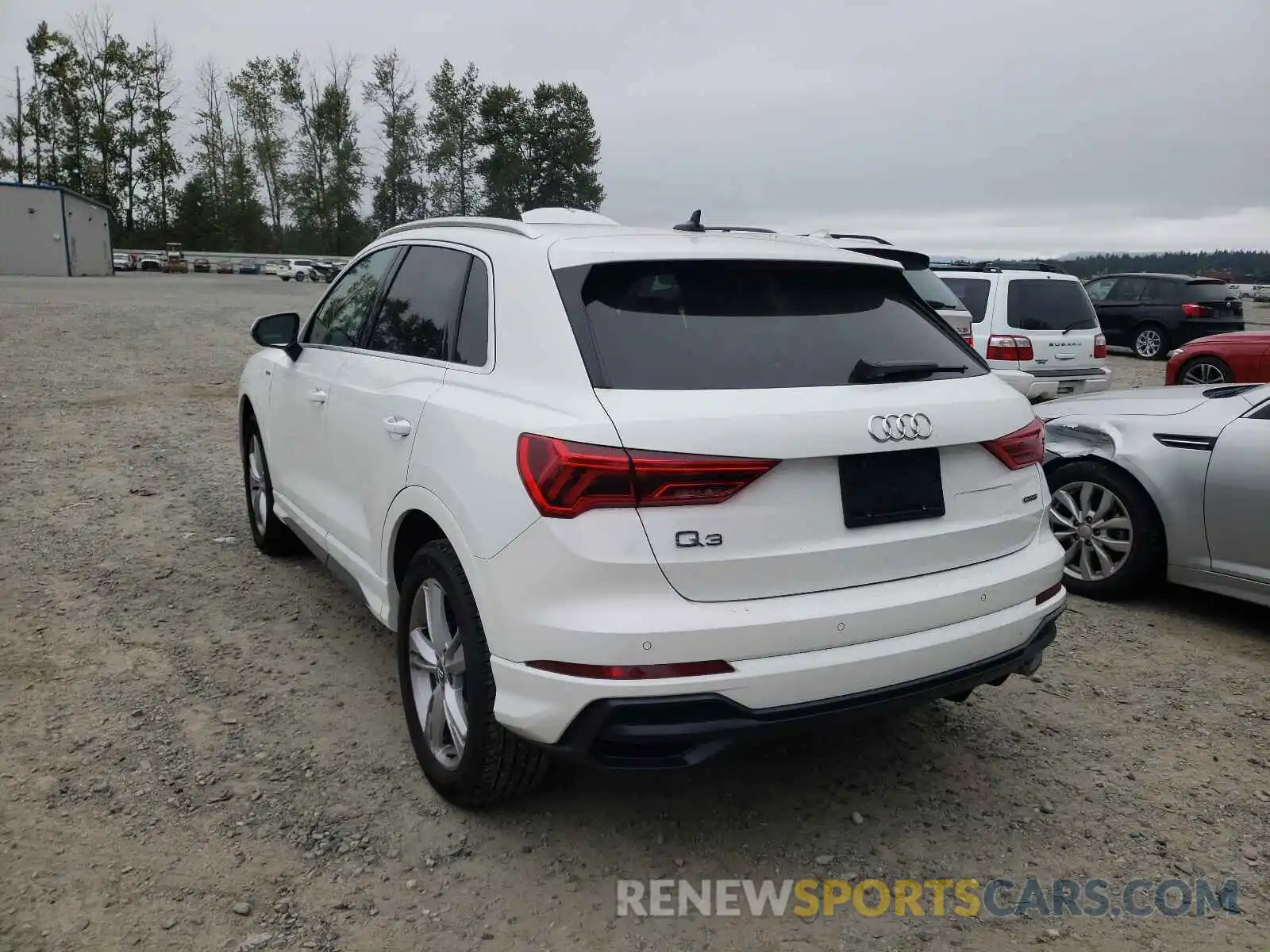 3 Photograph of a damaged car WA1DECF38L1122801 AUDI Q3 2020