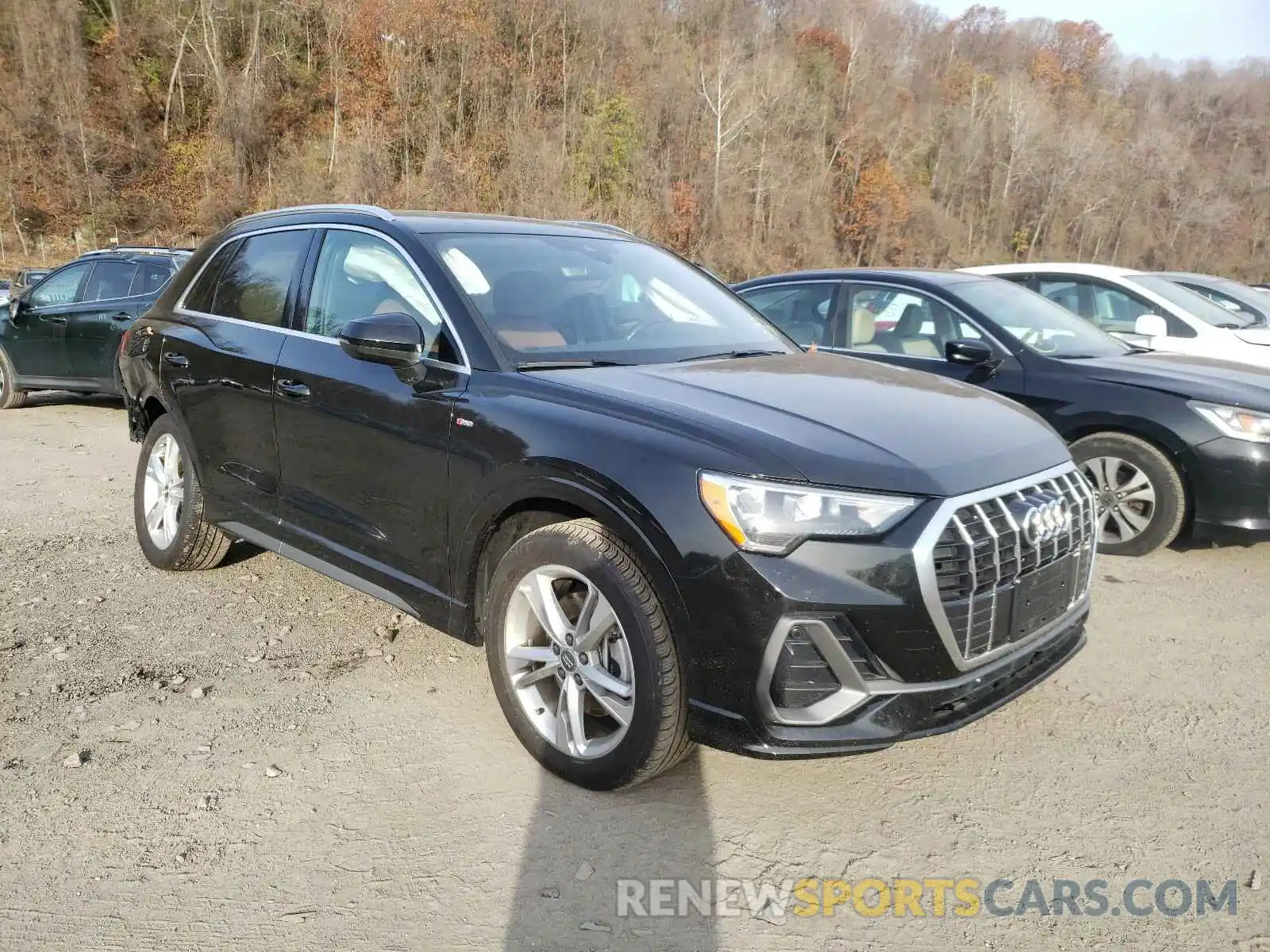 1 Photograph of a damaged car WA1DECF39L1033884 AUDI Q3 2020