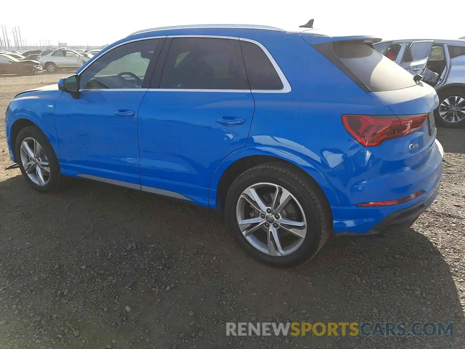 3 Photograph of a damaged car WA1DECF39L1039460 AUDI Q3 2020