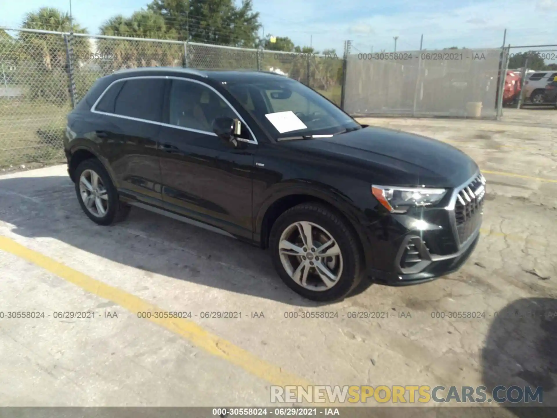 1 Photograph of a damaged car WA1DECF39L1049518 AUDI Q3 2020