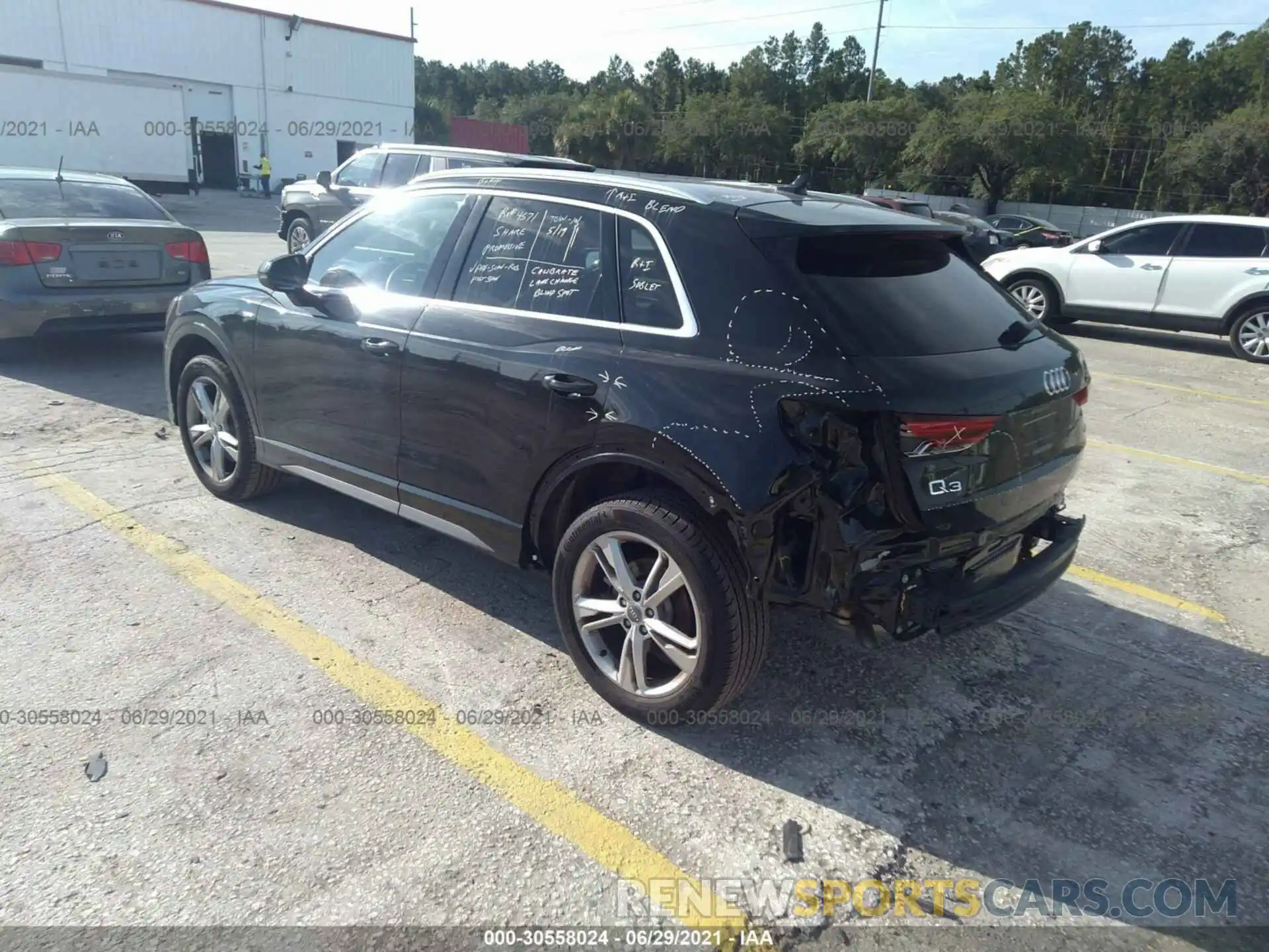 3 Photograph of a damaged car WA1DECF39L1049518 AUDI Q3 2020