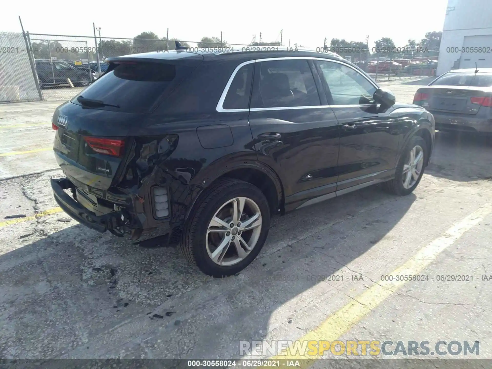 4 Фотография поврежденного автомобиля WA1DECF39L1049518 AUDI Q3 2020