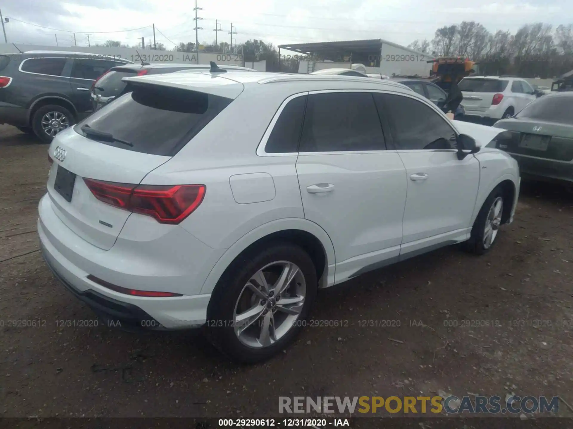 4 Photograph of a damaged car WA1DECF39L1107322 AUDI Q3 2020