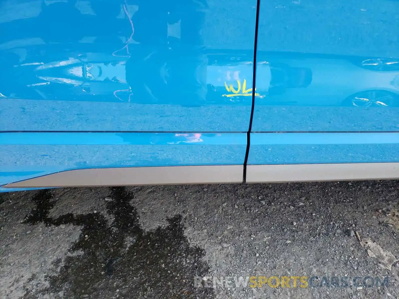 9 Photograph of a damaged car WA1EECF30L1016590 AUDI Q3 2020