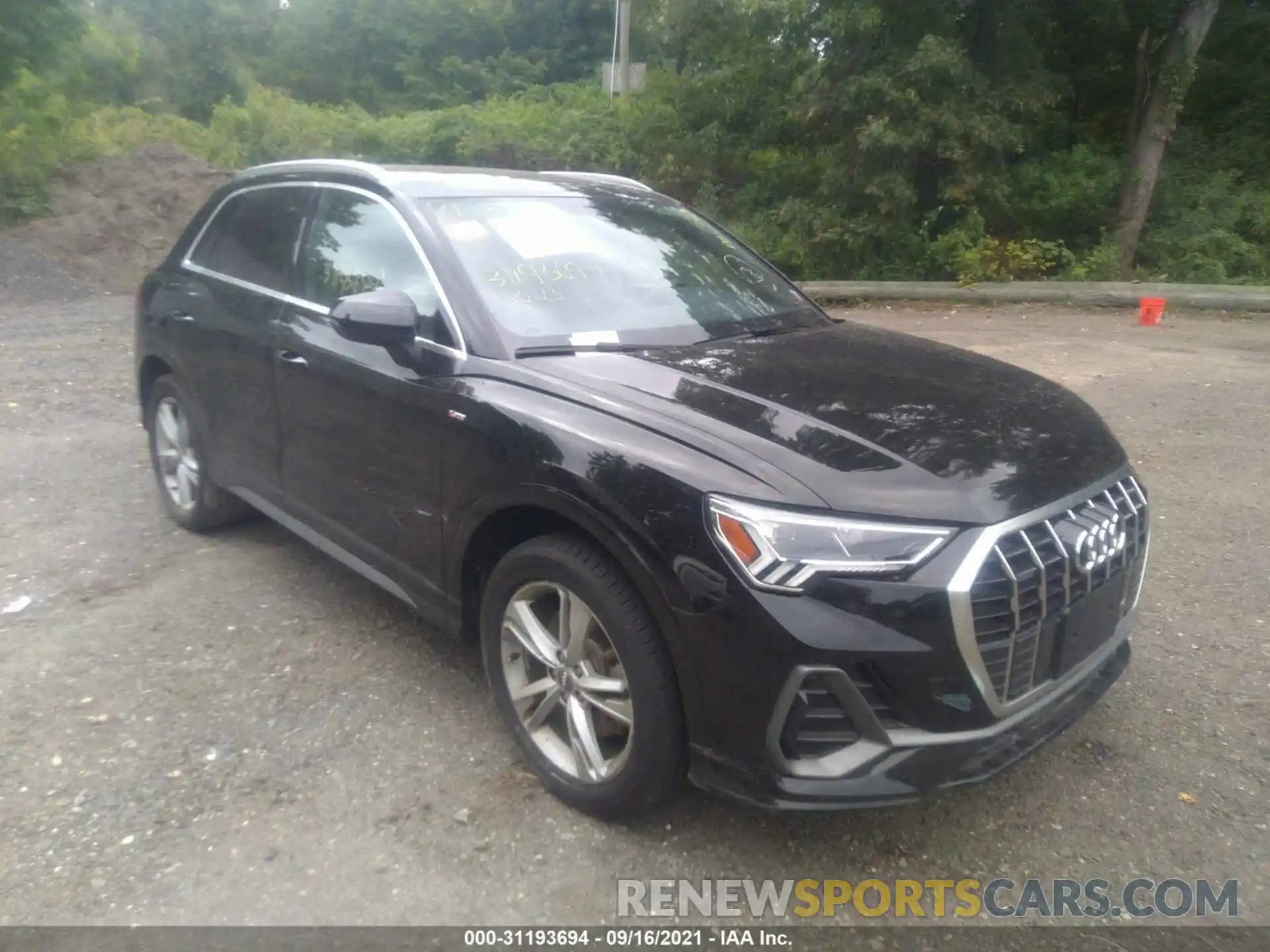 1 Photograph of a damaged car WA1EECF30L1024656 AUDI Q3 2020