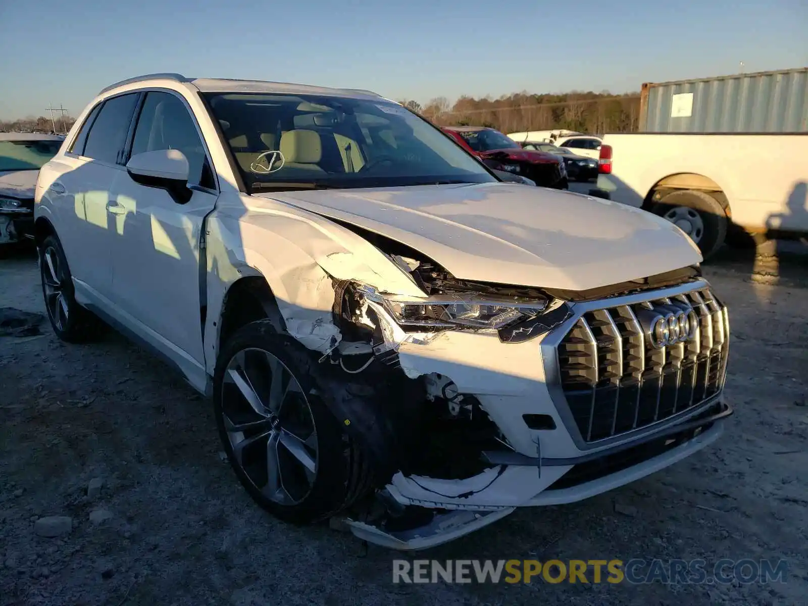 1 Photograph of a damaged car WA1EECF30L1026696 AUDI Q3 2020