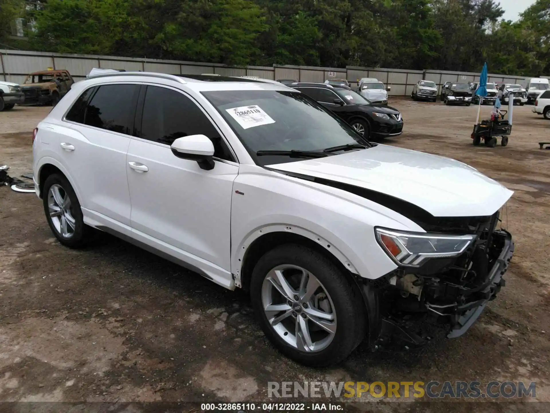 1 Photograph of a damaged car WA1EECF30L1048049 AUDI Q3 2020