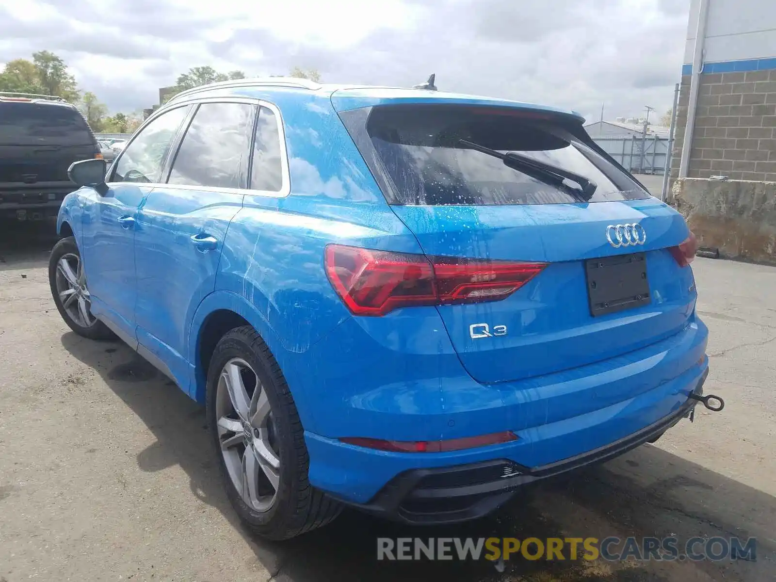 3 Фотография поврежденного автомобиля WA1EECF30L1082587 AUDI Q3 2020