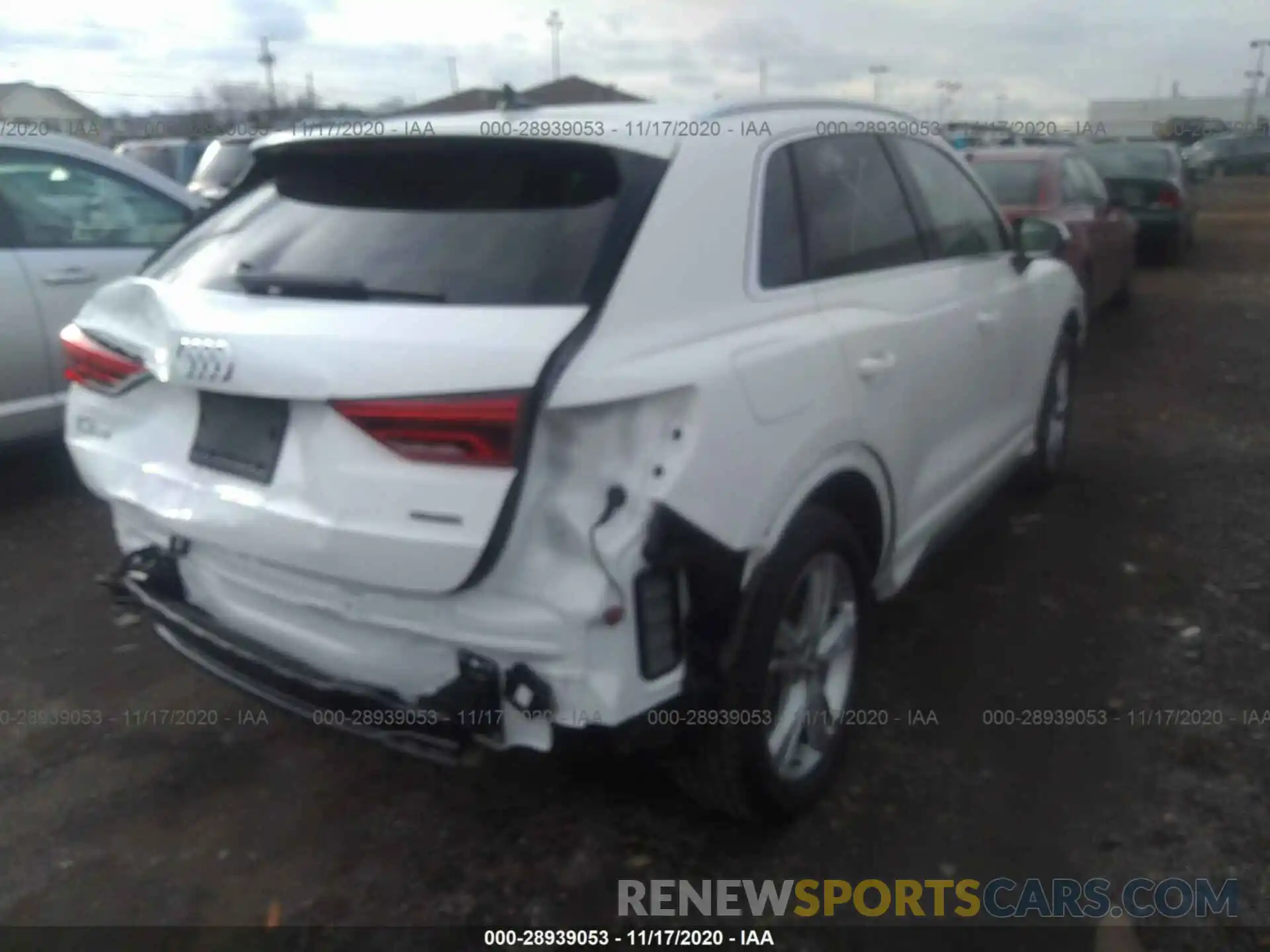 4 Photograph of a damaged car WA1EECF30L1104216 AUDI Q3 2020