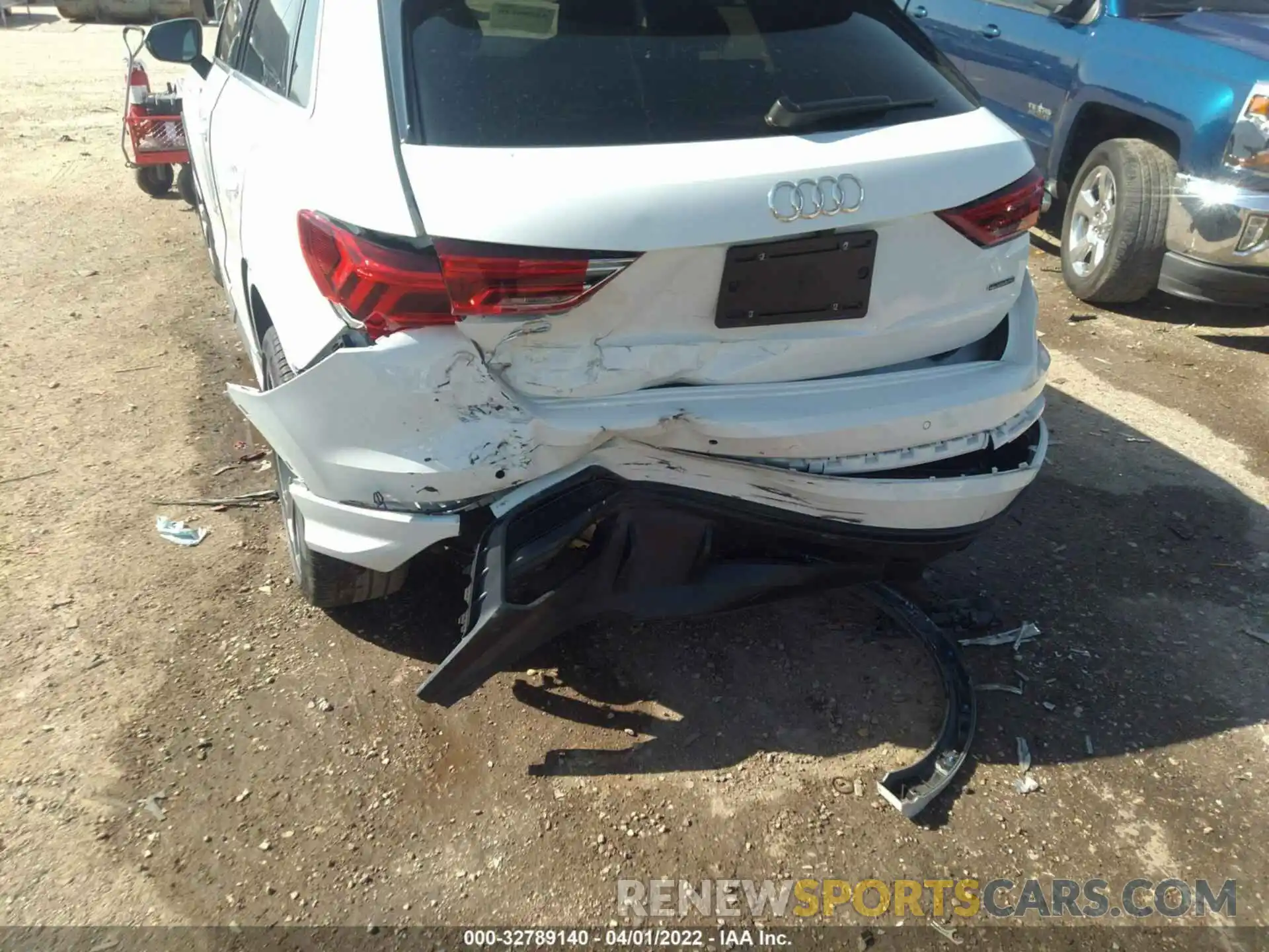 6 Photograph of a damaged car WA1EECF31L1008465 AUDI Q3 2020