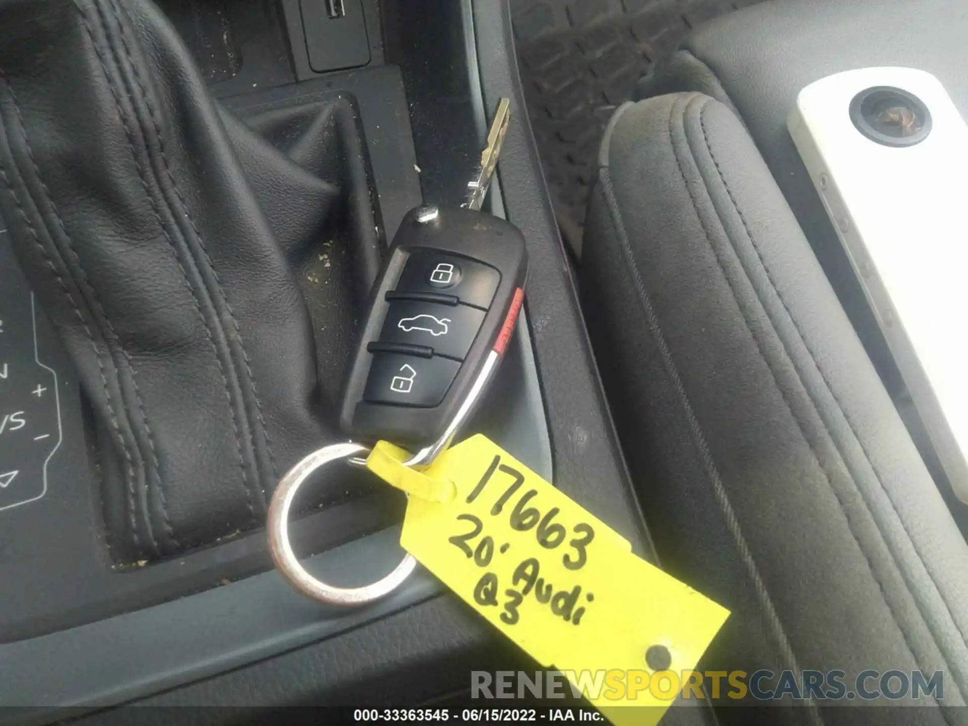 11 Photograph of a damaged car WA1EECF31L1014847 AUDI Q3 2020