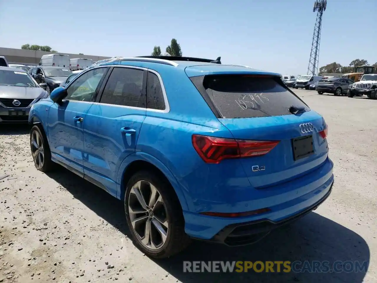 3 Фотография поврежденного автомобиля WA1EECF31L1032099 AUDI Q3 2020