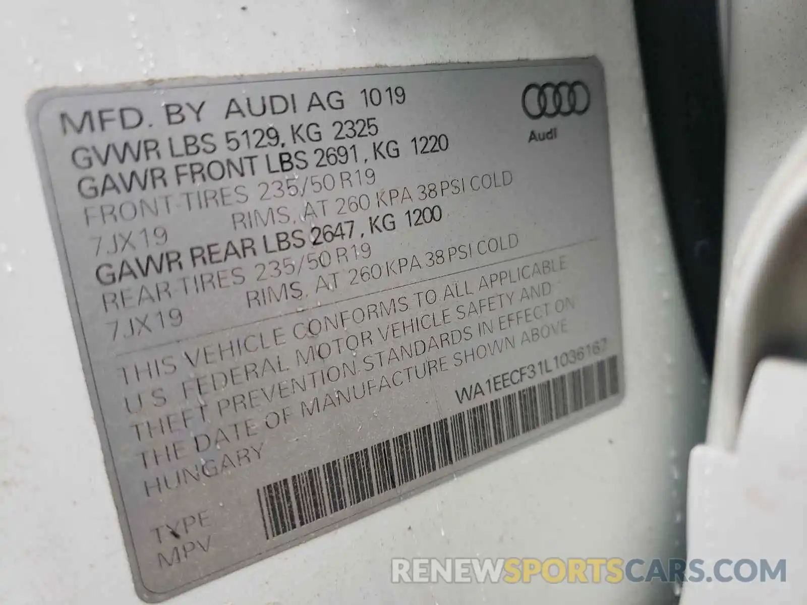 10 Photograph of a damaged car WA1EECF31L1036167 AUDI Q3 2020