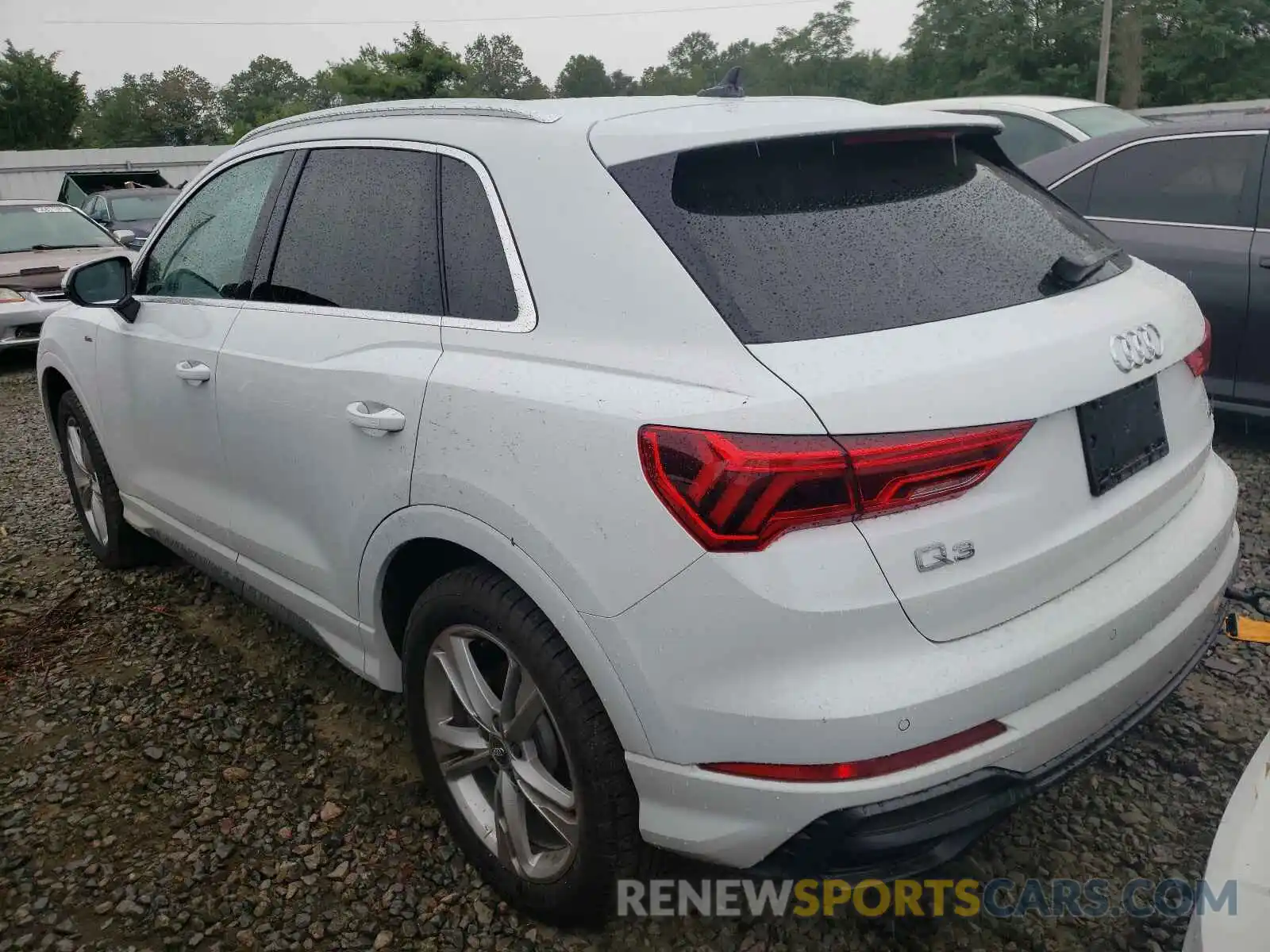 3 Photograph of a damaged car WA1EECF31L1036167 AUDI Q3 2020