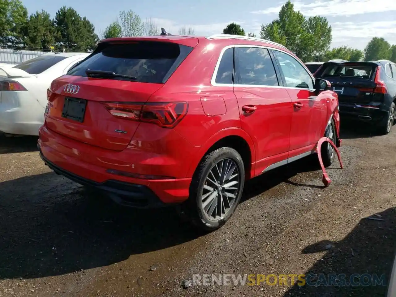 4 Фотография поврежденного автомобиля WA1EECF31L1041451 AUDI Q3 2020