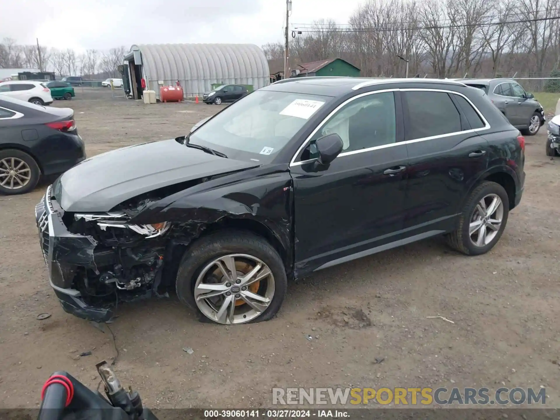 2 Фотография поврежденного автомобиля WA1EECF31L1043457 AUDI Q3 2020