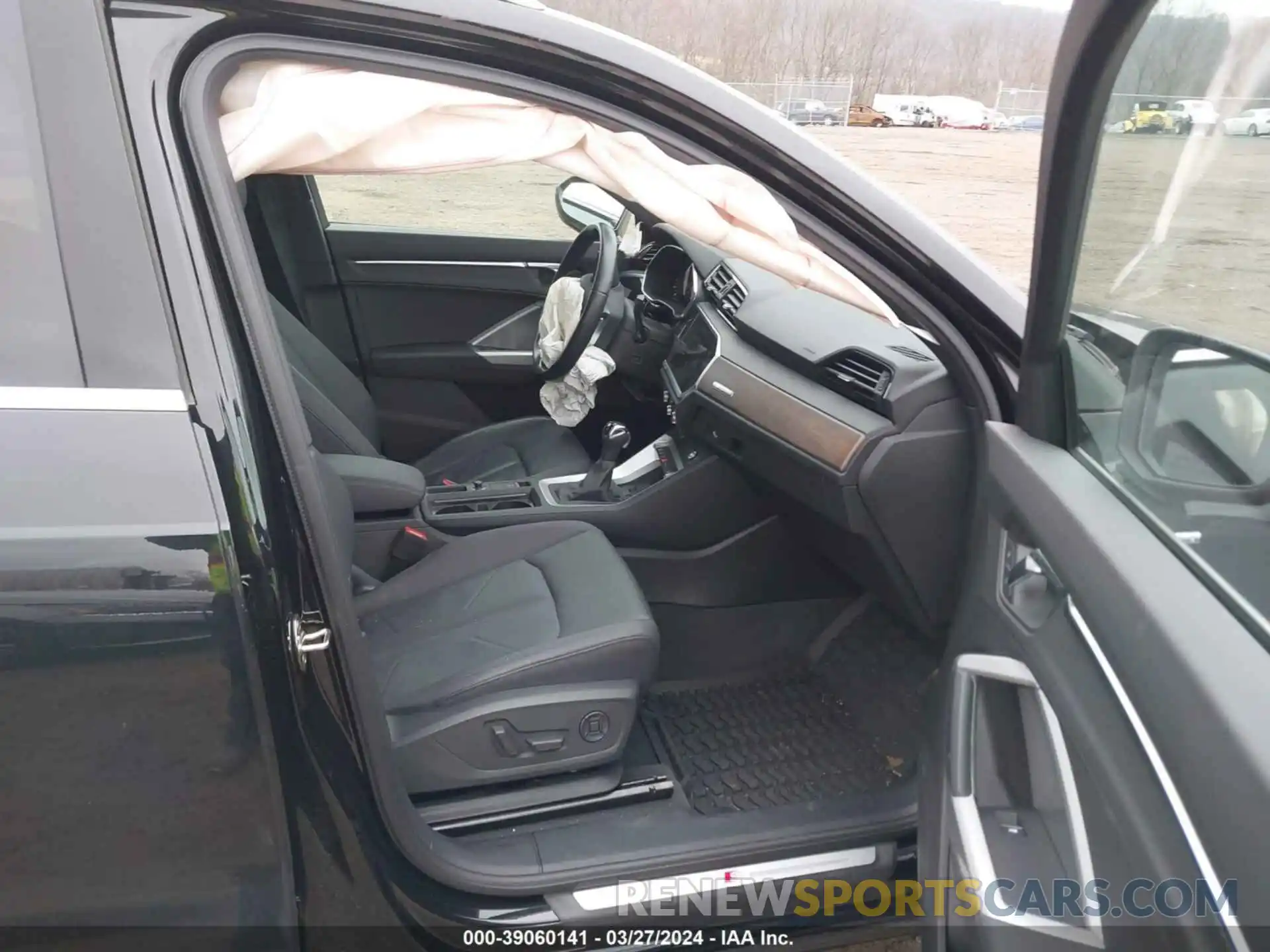 5 Photograph of a damaged car WA1EECF31L1043457 AUDI Q3 2020