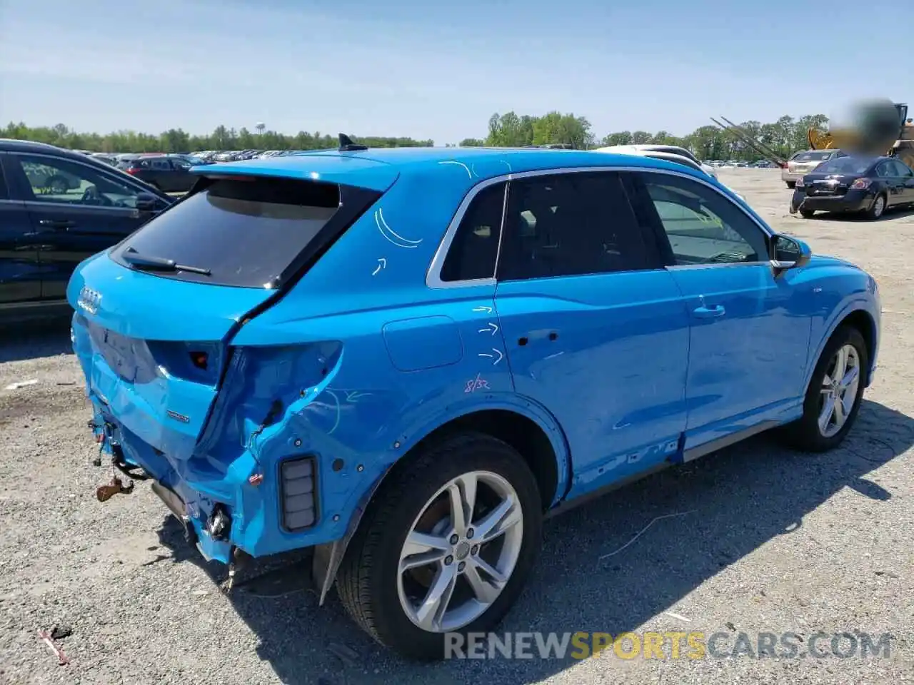 4 Photograph of a damaged car WA1EECF31L1046357 AUDI Q3 2020