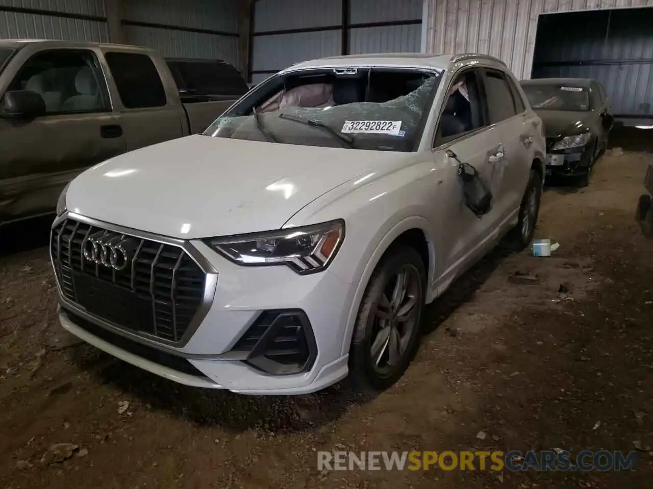 2 Фотография поврежденного автомобиля WA1EECF32L1013335 AUDI Q3 2020