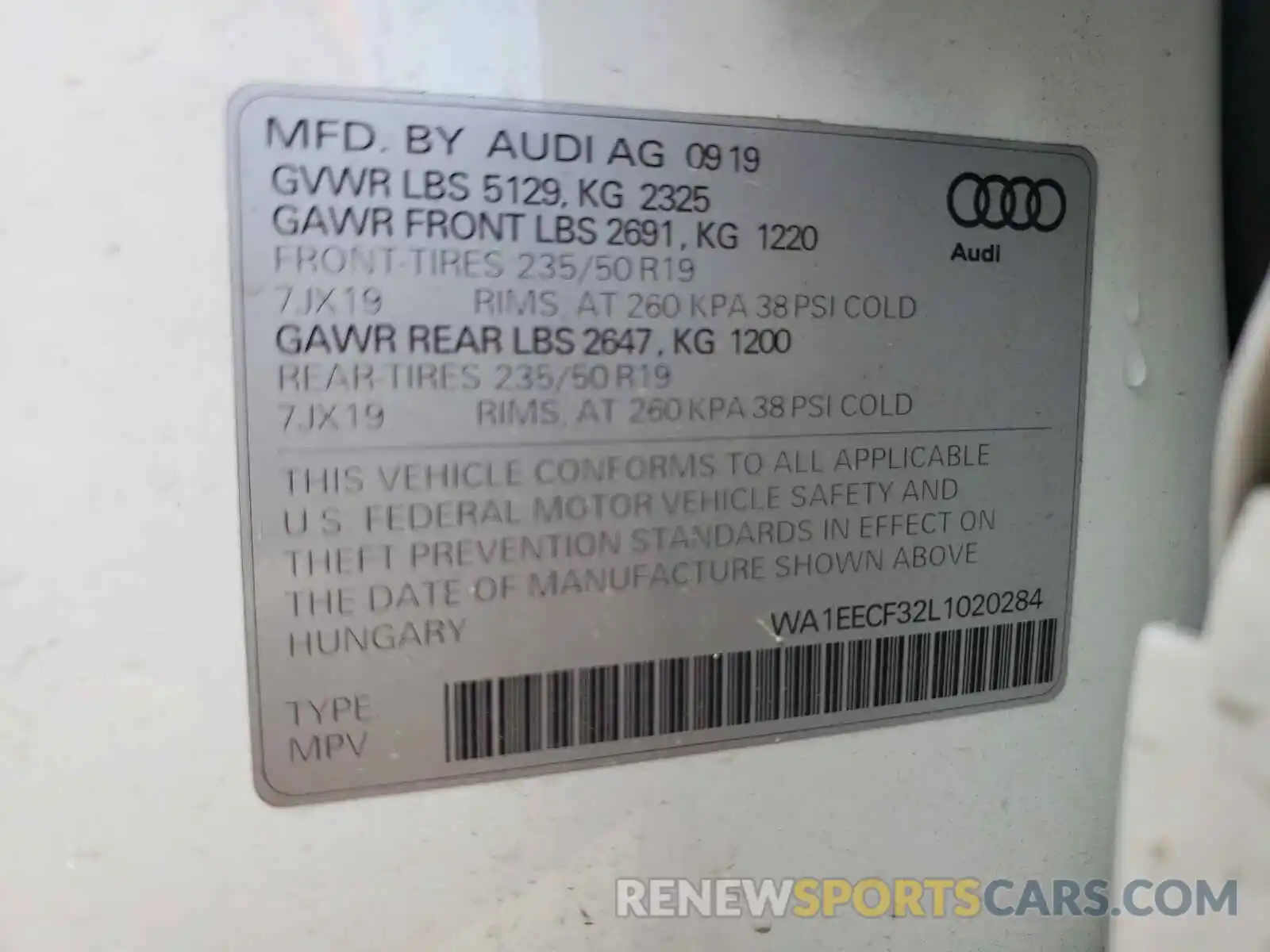 10 Фотография поврежденного автомобиля WA1EECF32L1020284 AUDI Q3 2020