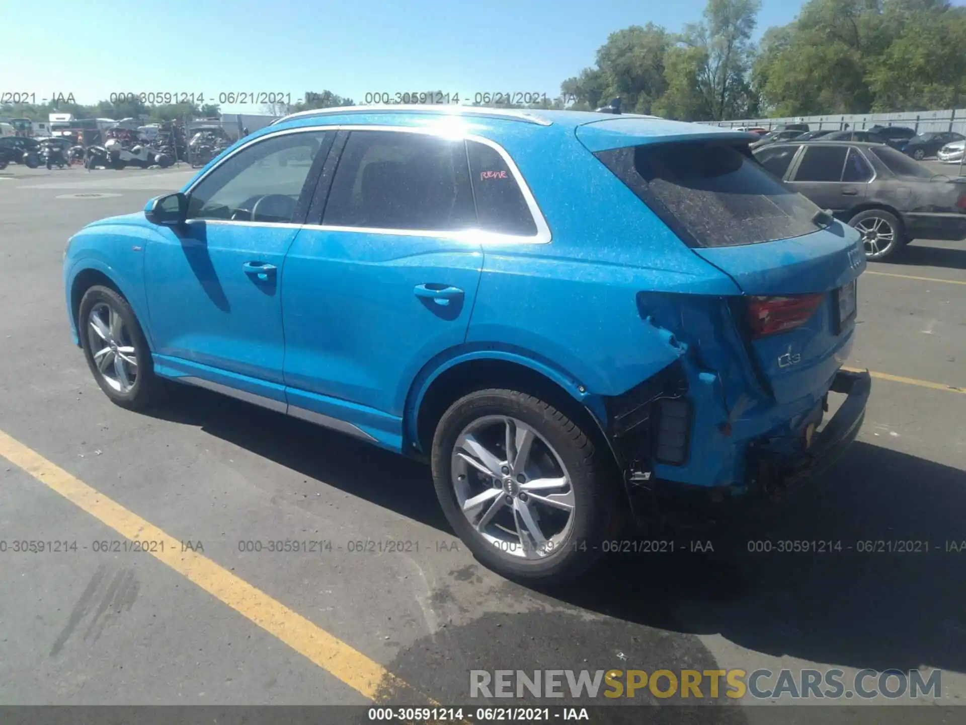 3 Photograph of a damaged car WA1EECF33L1004532 AUDI Q3 2020