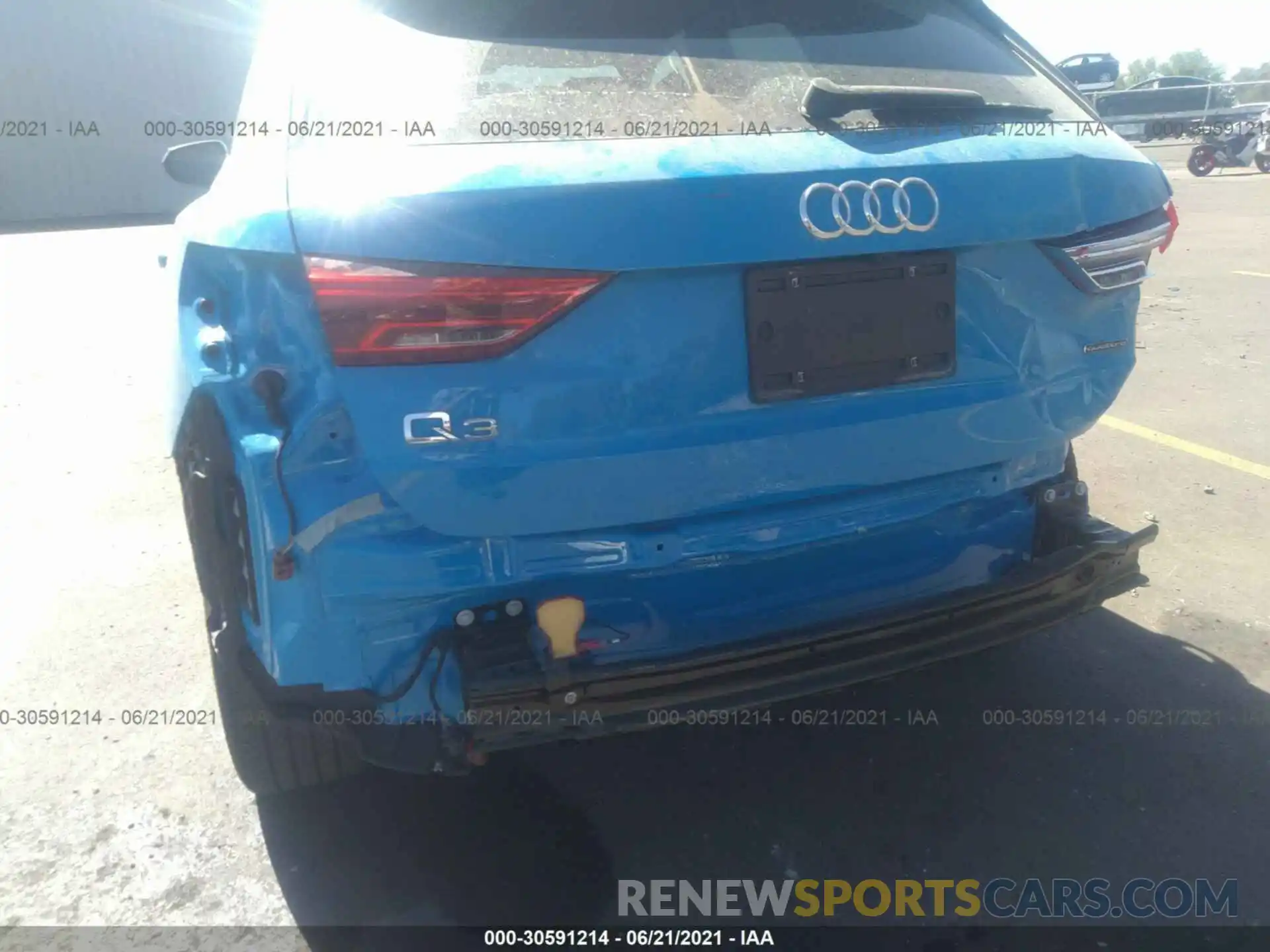 6 Photograph of a damaged car WA1EECF33L1004532 AUDI Q3 2020