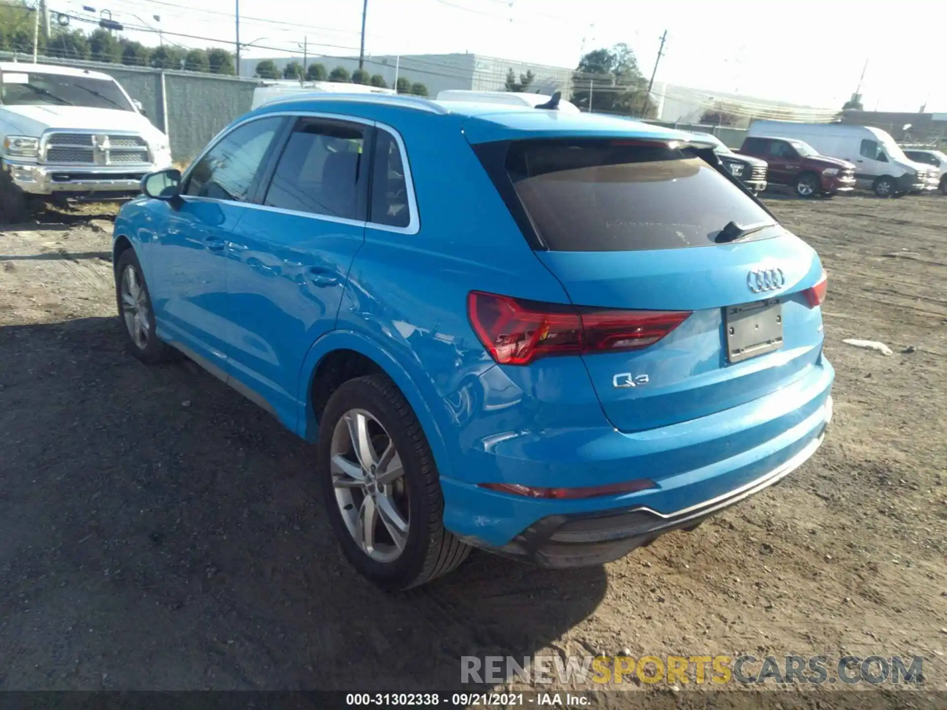 3 Фотография поврежденного автомобиля WA1EECF33L1011724 AUDI Q3 2020