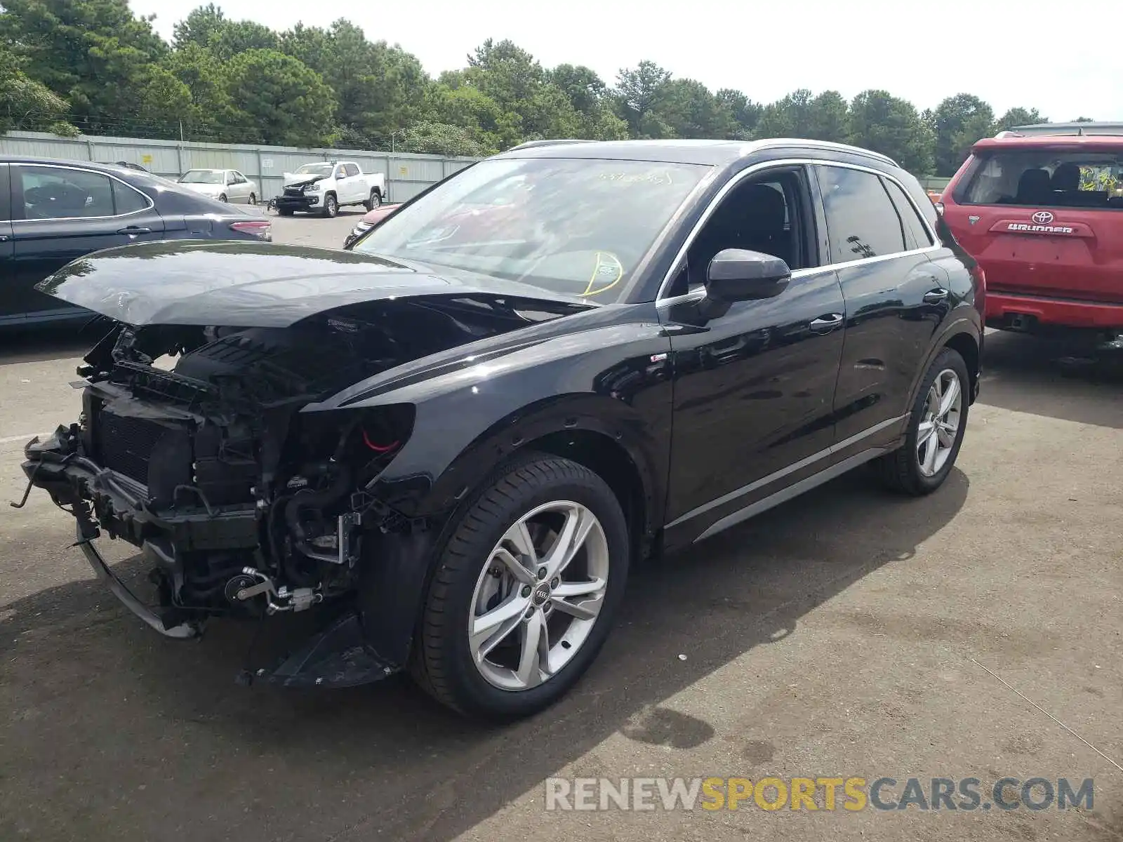 2 Photograph of a damaged car WA1EECF33L1036977 AUDI Q3 2020