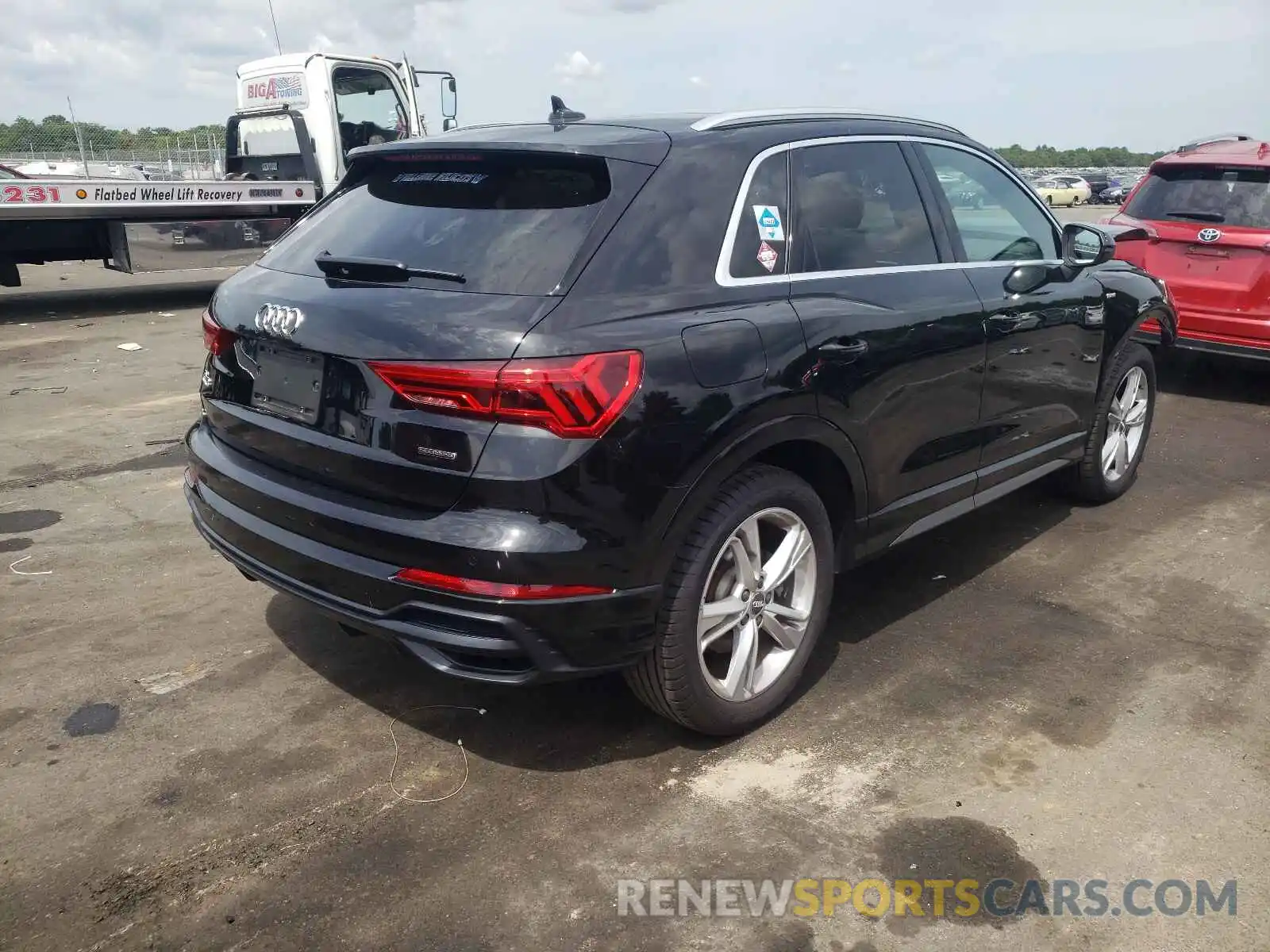 4 Фотография поврежденного автомобиля WA1EECF33L1036977 AUDI Q3 2020