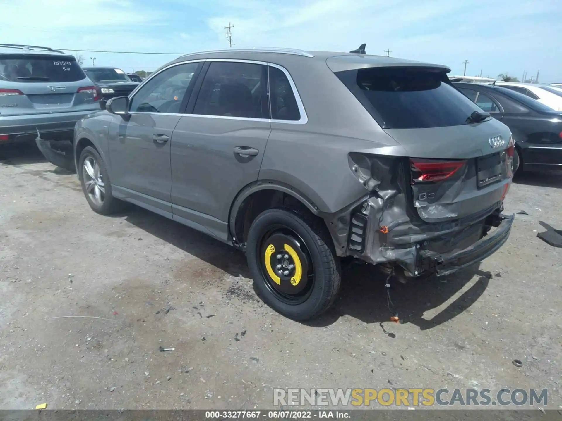 6 Photograph of a damaged car WA1EECF33L1114660 AUDI Q3 2020