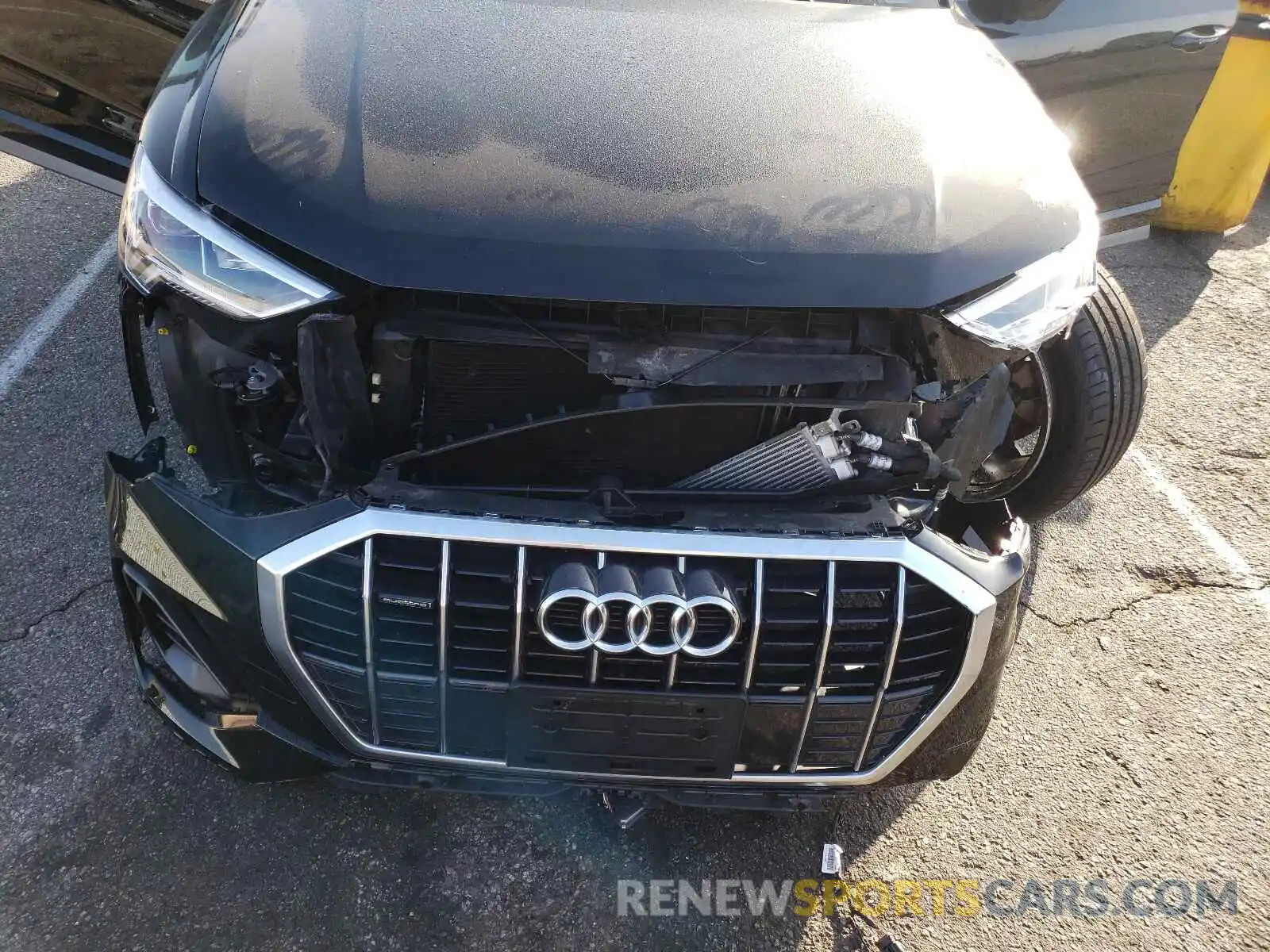 7 Photograph of a damaged car WA1EECF34L1019511 AUDI Q3 2020